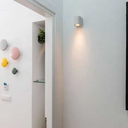 Готель Nyx Chic Manor 3*