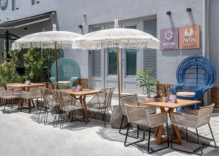 Hotel Nyx Chic Manor