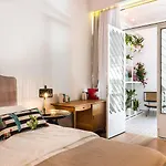 Nyx Chic Manor Отель Ханья