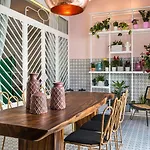 Nyx Chic Manor Отель Ханья