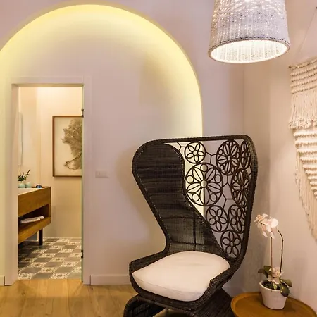 Nyx Chic Manor 3* خانيا