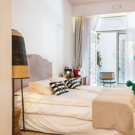 Nyx Chic Manor 3* Hriszí Aktí Haniá