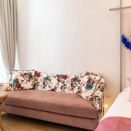Szálloda Nyx Chic Manor Hriszí Aktí Haniá