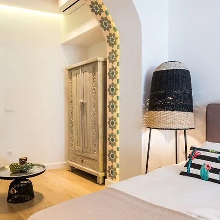 Nyx Chic Manor Szálloda Hriszí Aktí Haniá
