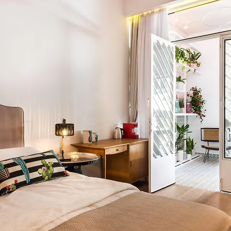 Nyx Chic Manor Szálloda Hriszí Aktí Haniá