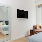 Nyx Chic Manor 3*