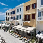 Nyx Chic Manor 3*