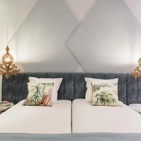 Otel Nyx Chic Manor 3*
