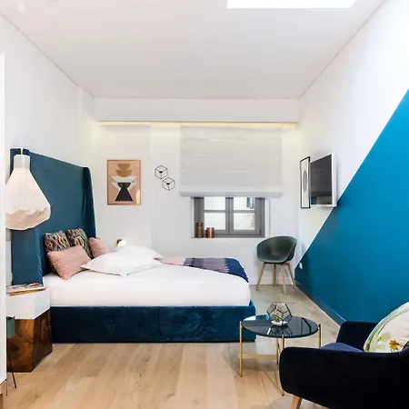 Hotel Nyx Chic Manor