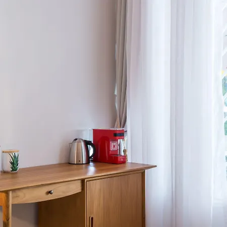 Nyx Chic Manor Hotel 3*