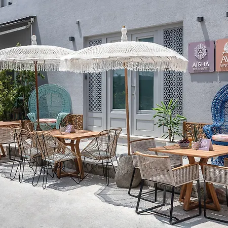 Hotel Nyx Chic Manor