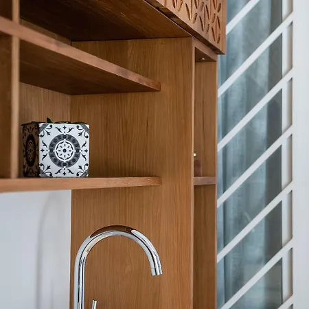 Nyx Chic Manor Hotel 3*