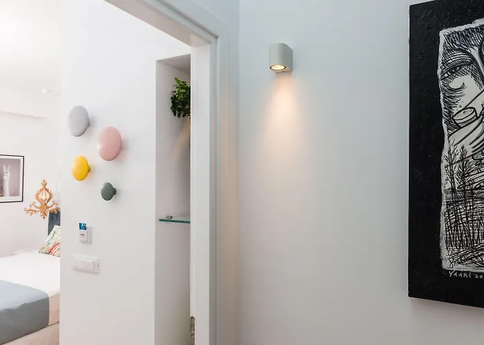 酒店 Nyx Chic Manor 3*